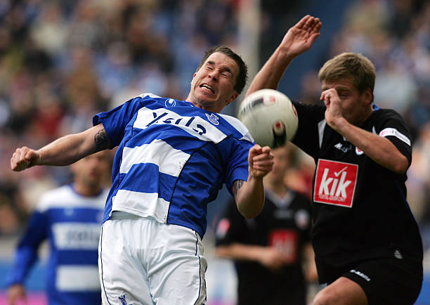 更因他在比 更因他在比