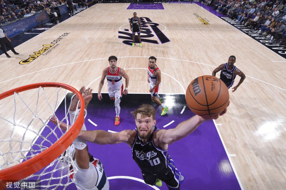 以突破性的 以突破性的